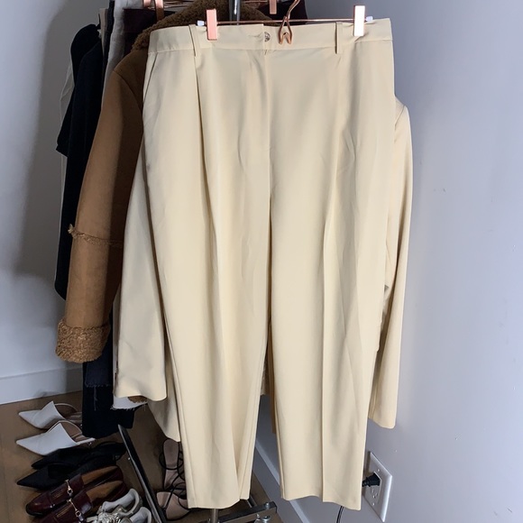 Cream Two Piece Suit - Picture 2 of 8